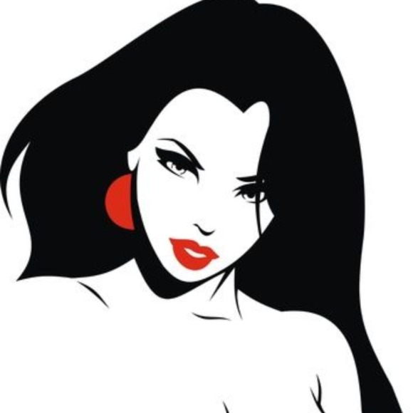 Poshmark profile picture for @laizav
